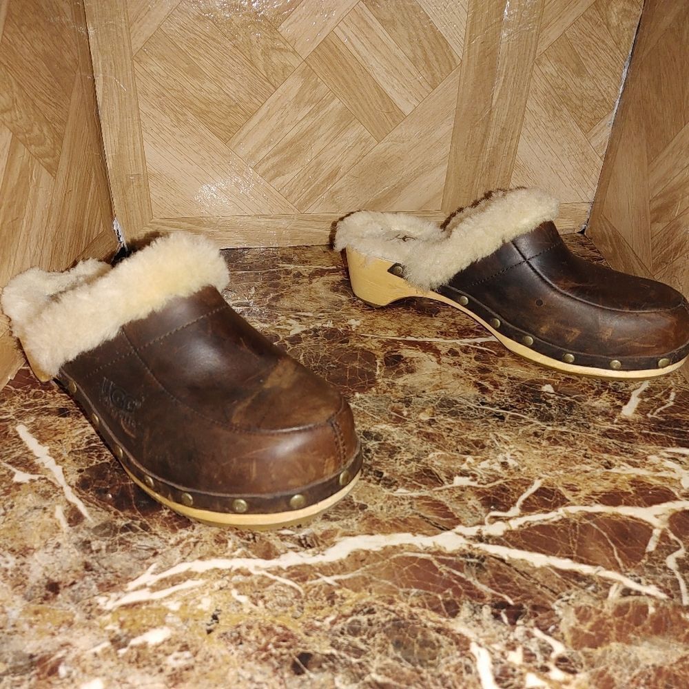 UGG Australia kalie 5425 leather mule clog brown size 6.   137